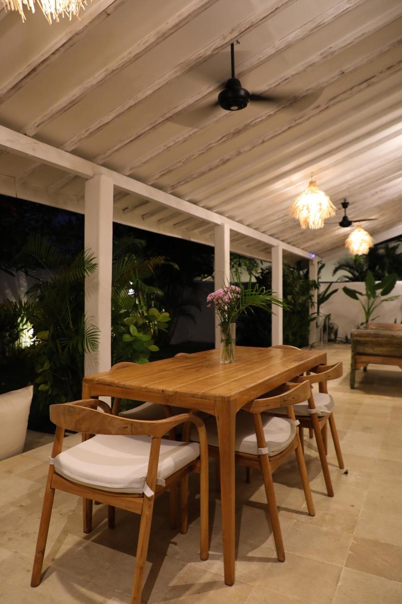 Villa Tom & Lucie Bingin Beach Улувату Экстерьер фото