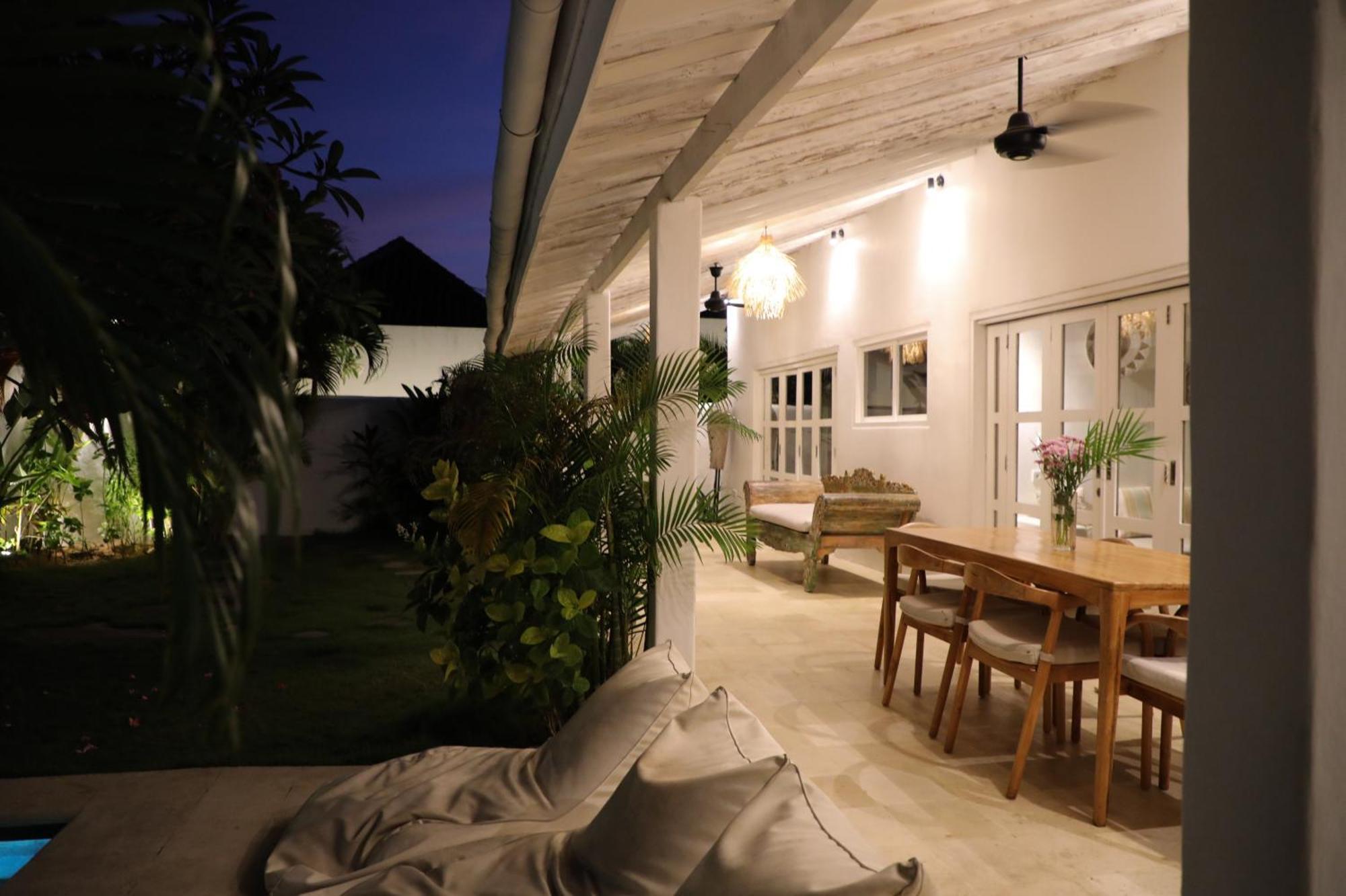Villa Tom & Lucie Bingin Beach Улувату Экстерьер фото