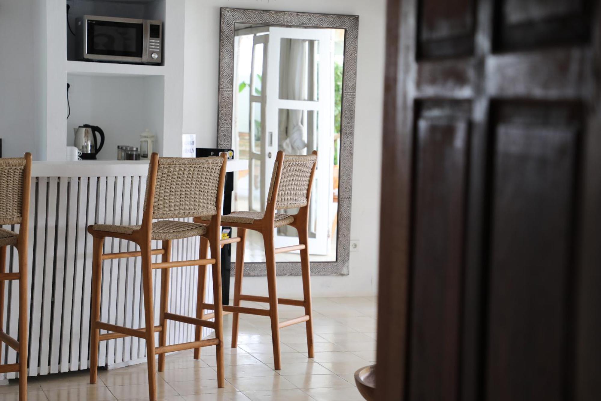 Villa Tom & Lucie Bingin Beach Улувату Экстерьер фото